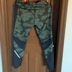 Calvin Klein camouflage leggings